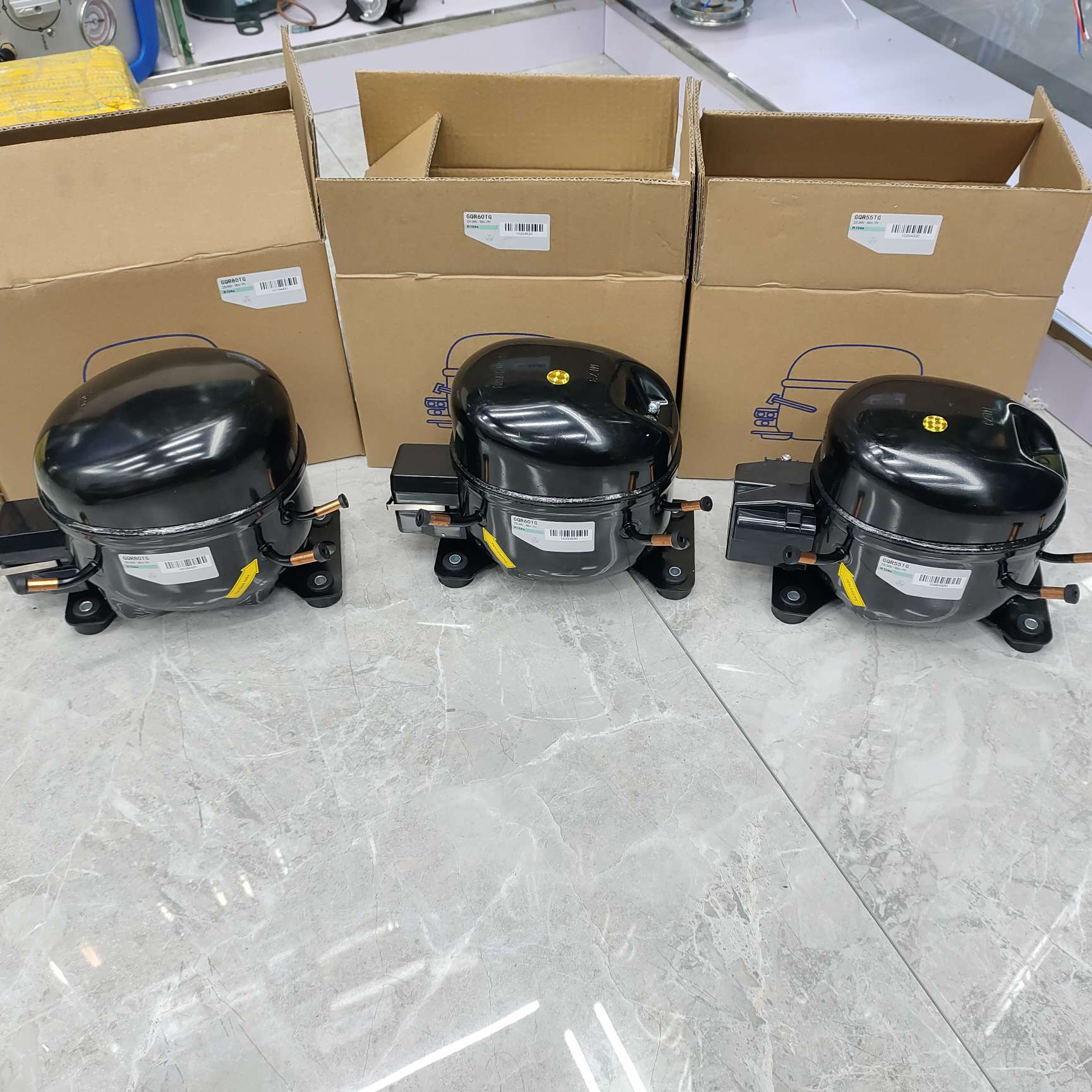 全新低温冰箱冰柜压缩机R404a制冷剂R134A空调压缩机GQR111GT详情5