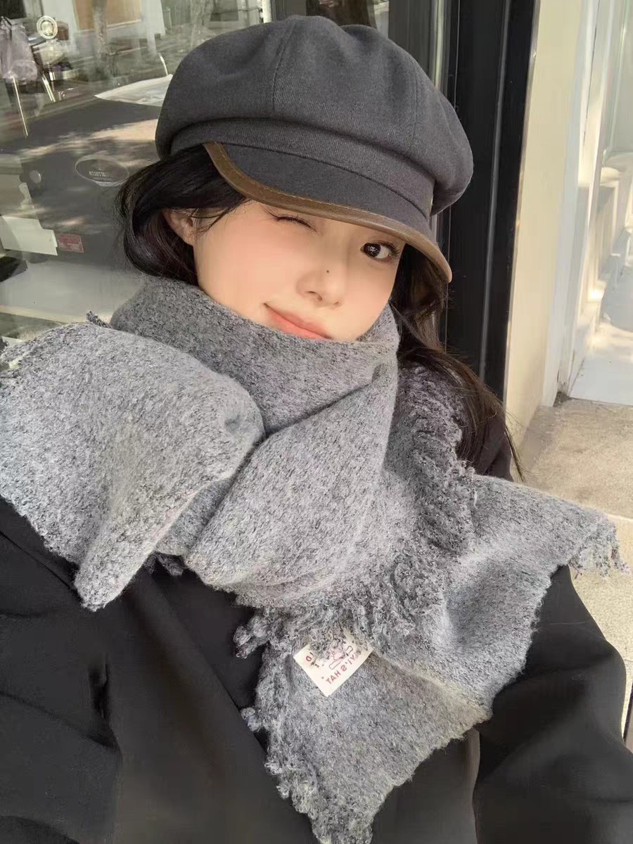 New in-stock cross-border wholesale e-commerce live-streaming supply chain dynamic tassel caterpillar long scarves are available pic 6