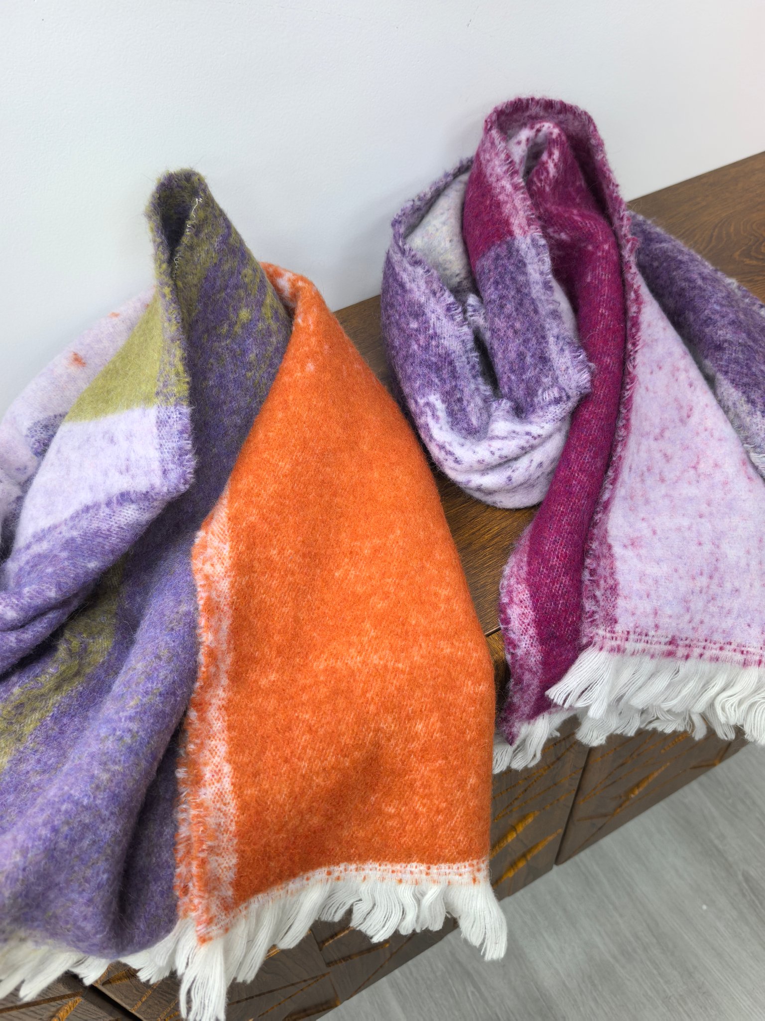 New cross-border wholesale scarf e-commerce live-streaming supplier supplies wool magic ring gradient meteor shower pic 12