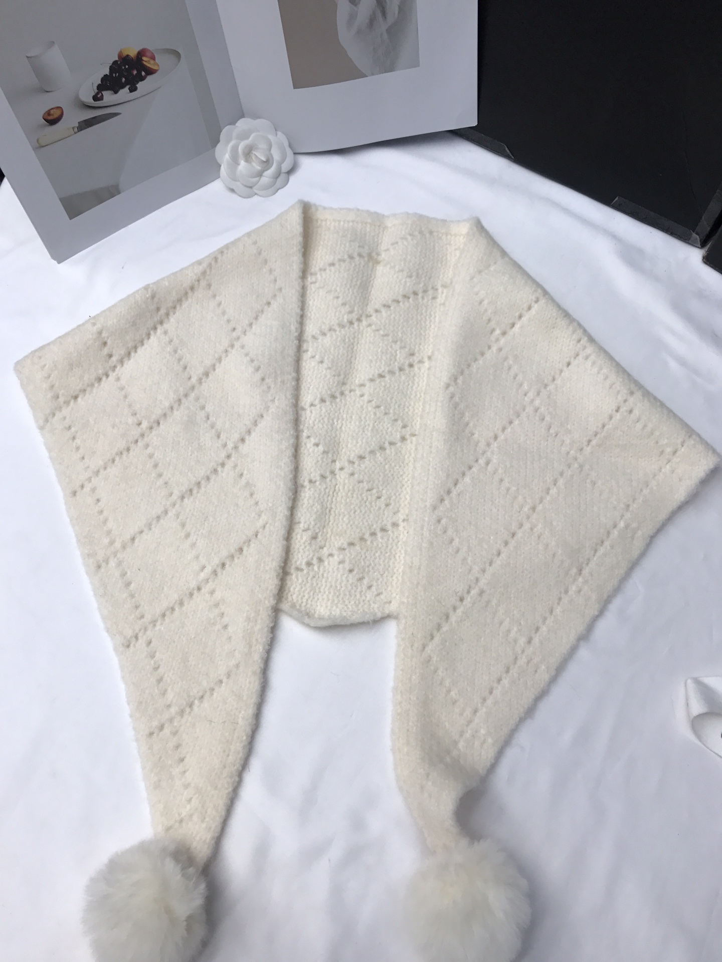New cross-border wholesale e-commerce live streaming, available button hanging balls, triangular towels, pom-poms, detachable, supply chain pic 8