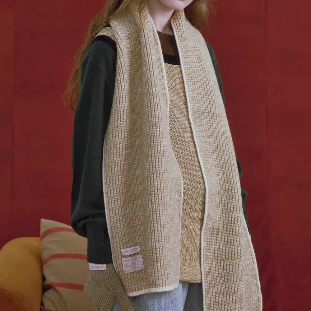 The new in-stock cross-border wholesale e-commerce live stream for Korean customers features an inlaid pattern overall scarf that is very simple pic 4