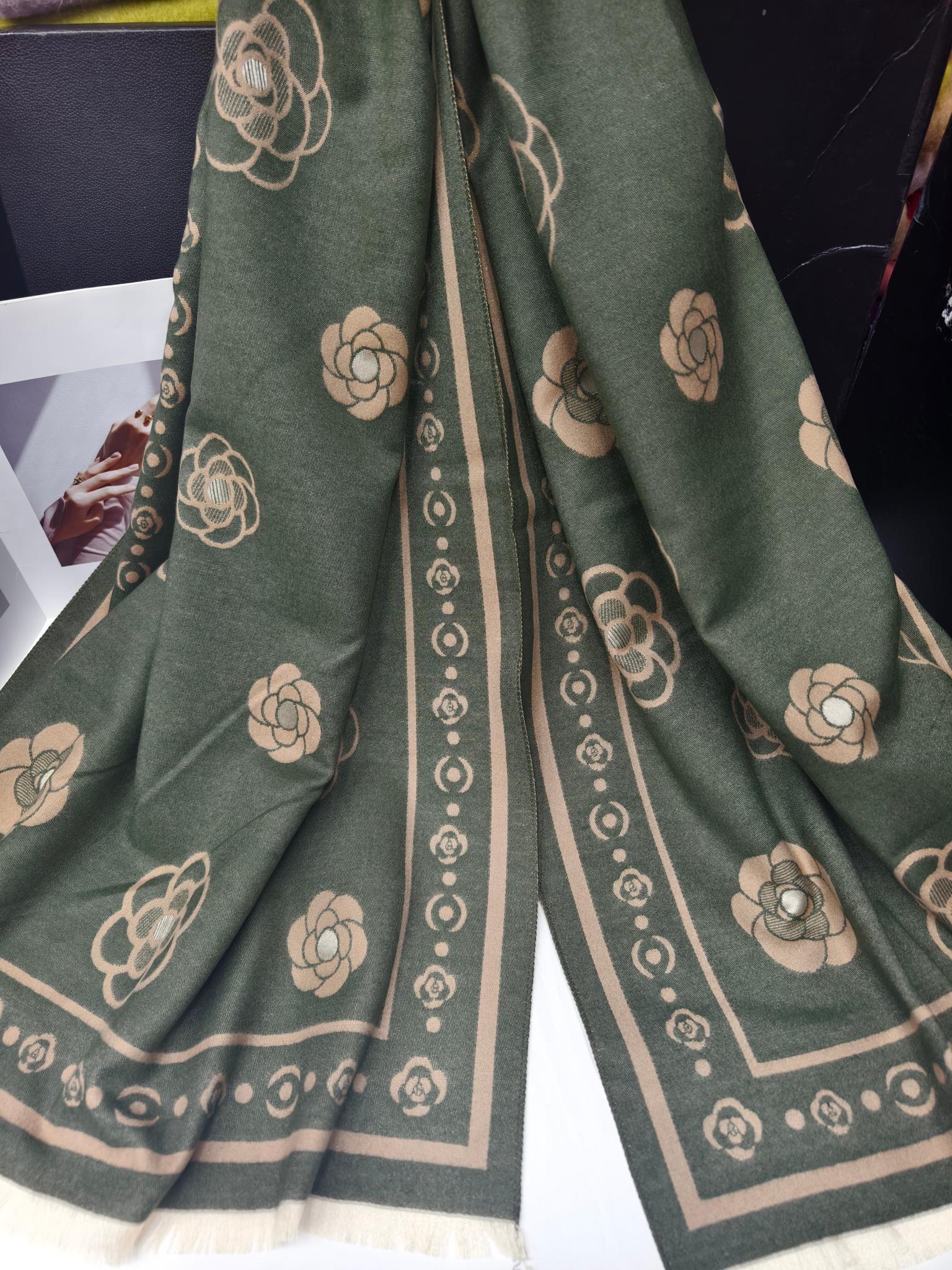 Export scarf wholesale e-commerce live-streaming supply chain high-speed camellia supply pic 2
