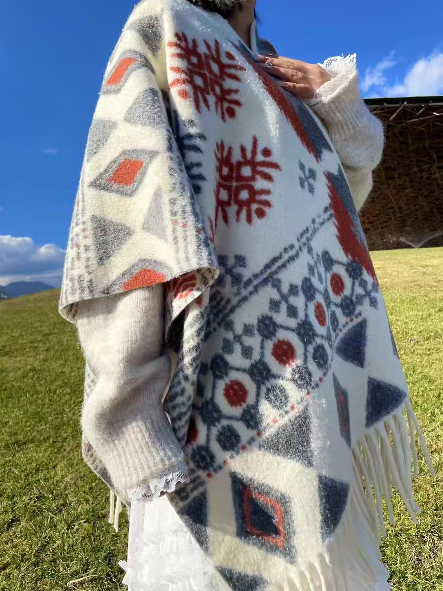 Cross-border scarf wholesale e-commerce live streaming supply chain supply diamond-shaped patterned snowflake anti-cashmere split shawls pic 7