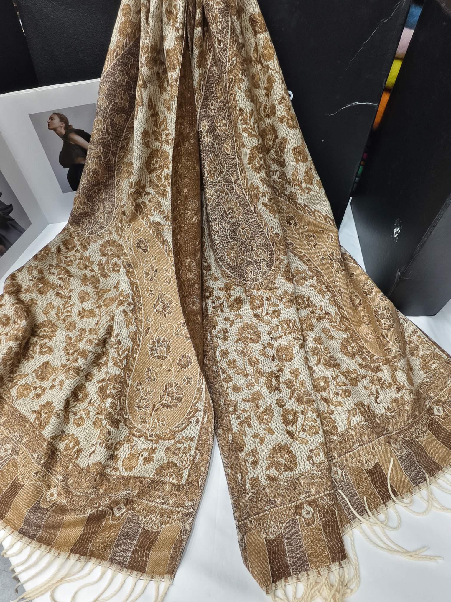 Wholesale of export scarves, e-commerce live streaming supply chain, new retro jacquard series, cashew flower pic 8