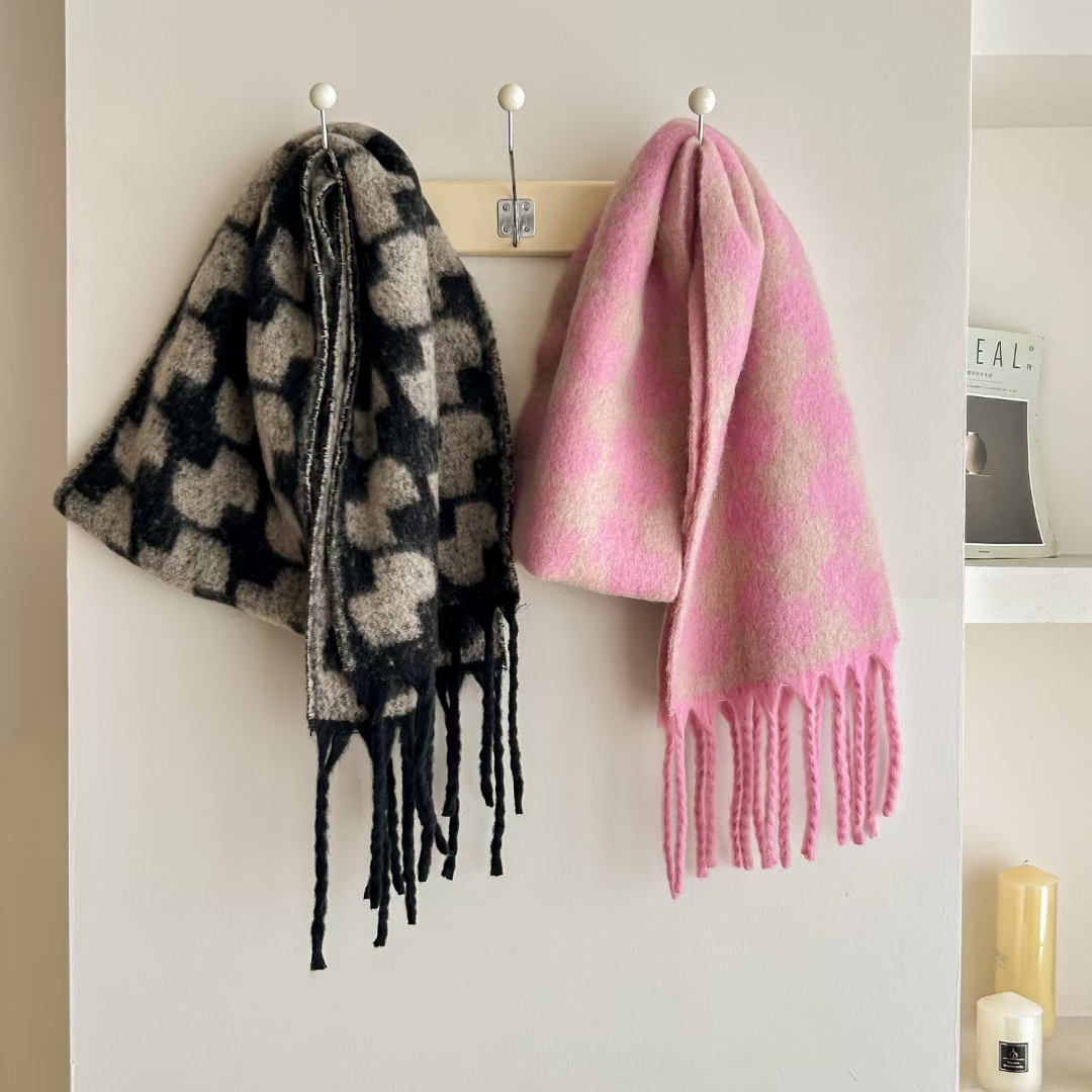 Cross-border scarf wholesale e-commerce live-streaming supply chain for new wool bows pic 5