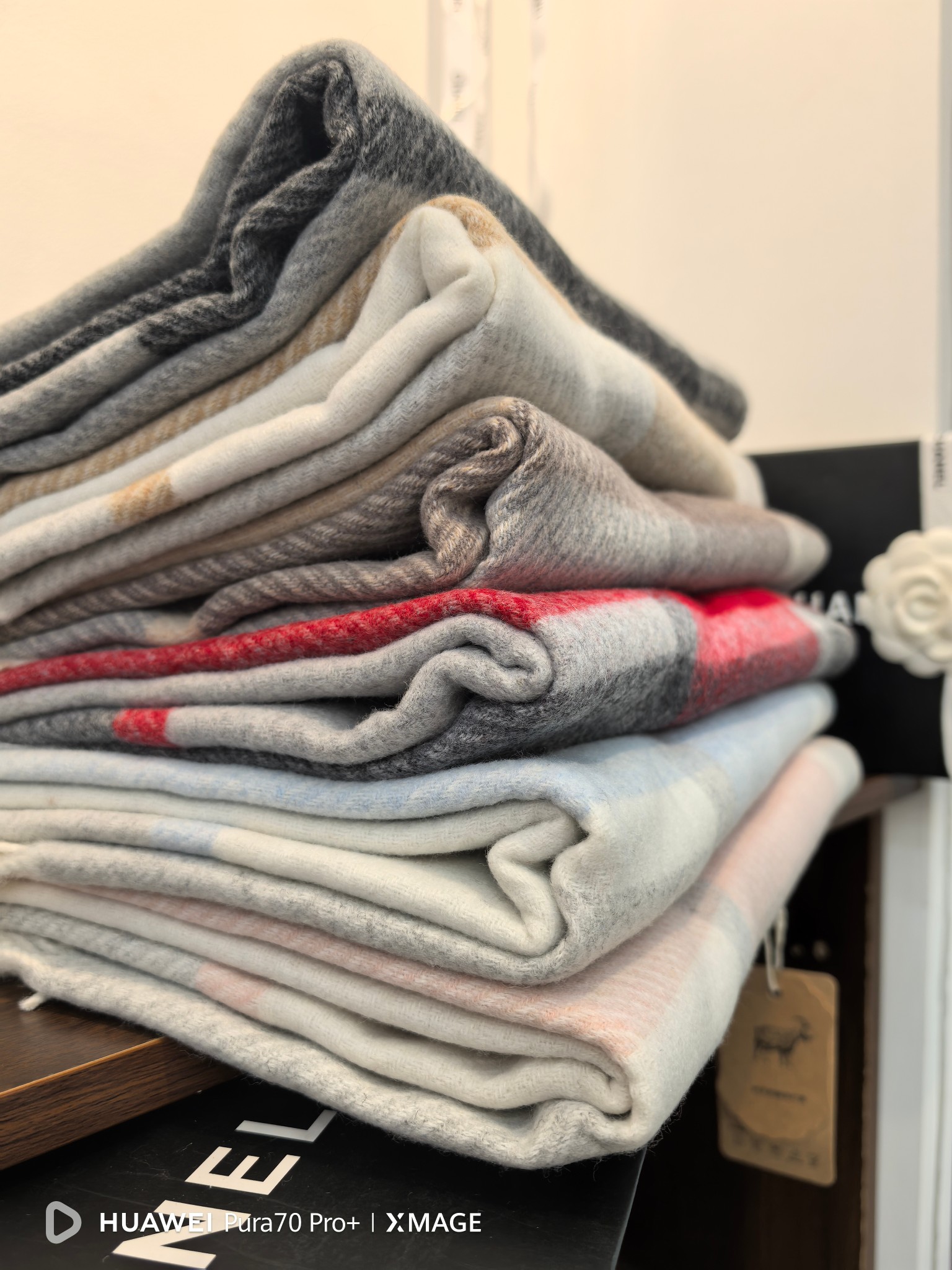 Cross-border scarf wholesale, e-commerce live streaming, supply chain, cash on delivery, wool series, coarse thread, grid, wool grid pic 1