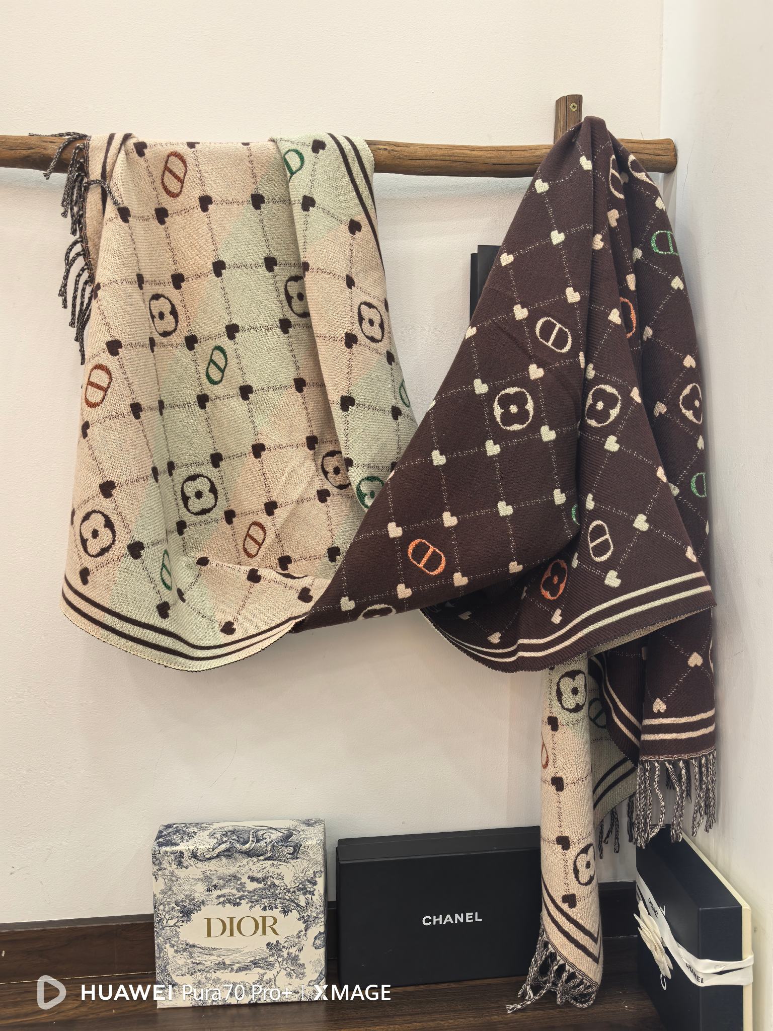 Cross-border scarf wholesale e-commerce live-streaming supply chain, 21 core yarn series of love pic 3