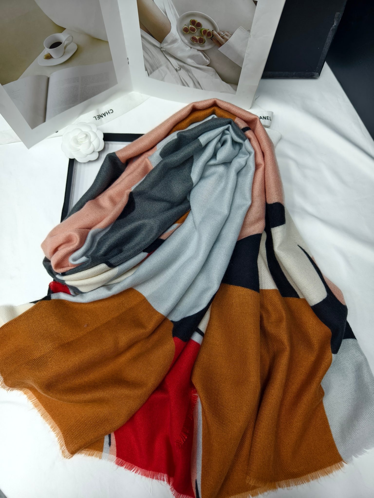 Wholesale export scarves, e-commerce live-streaming supply chain, imitation cashmere loose whiskers, printed graffiti, marble pattern supply pic 2