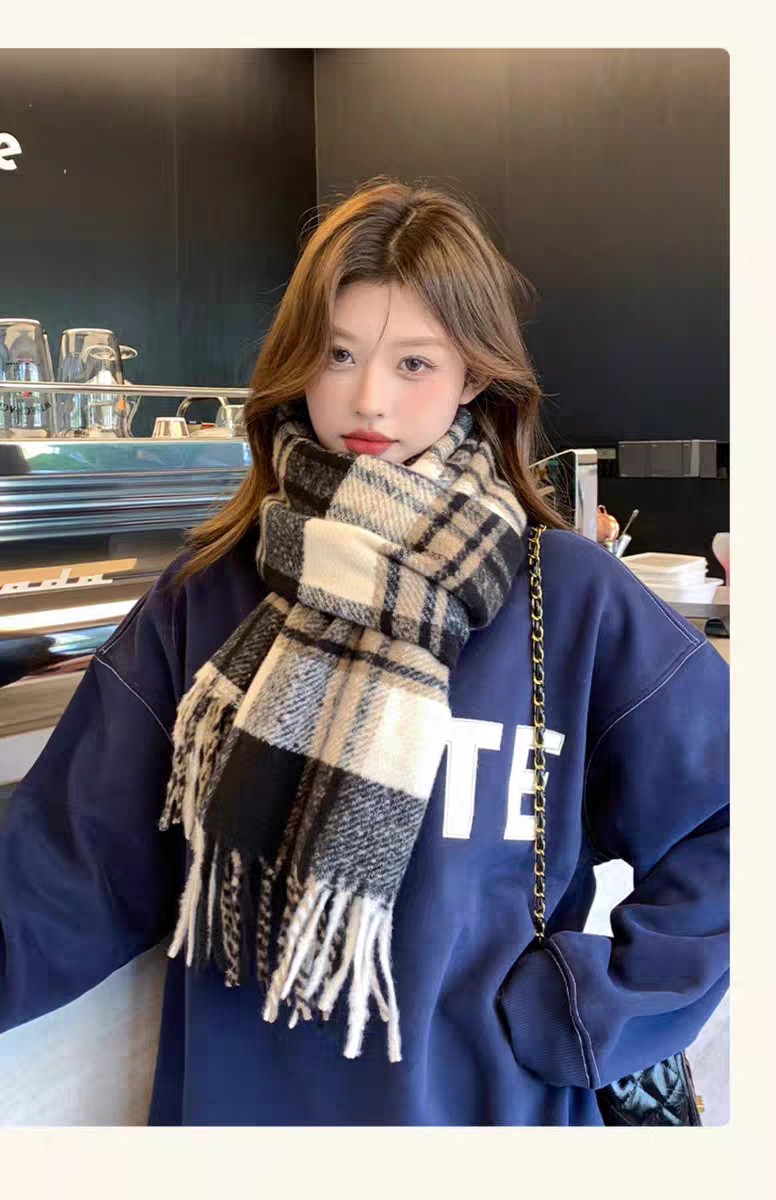 Wholesale of cross-border scarves in stock, e-commerce live streaming, supply chain, autumn rain and mist pic 3