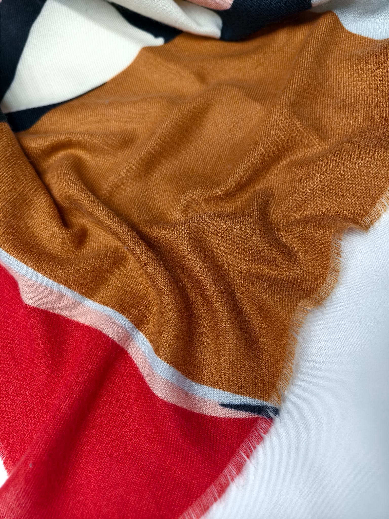 Wholesale export scarves, e-commerce live-streaming supply chain, imitation cashmere loose whiskers, printed graffiti, marble pattern supply pic 4