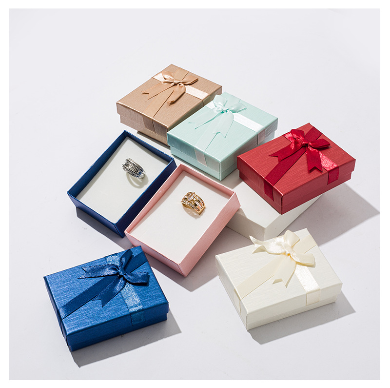 We process and customize various types of creased packaging boxes, grey cardboard pasted gift boxes, and special paper pasted gift boxes pic 9