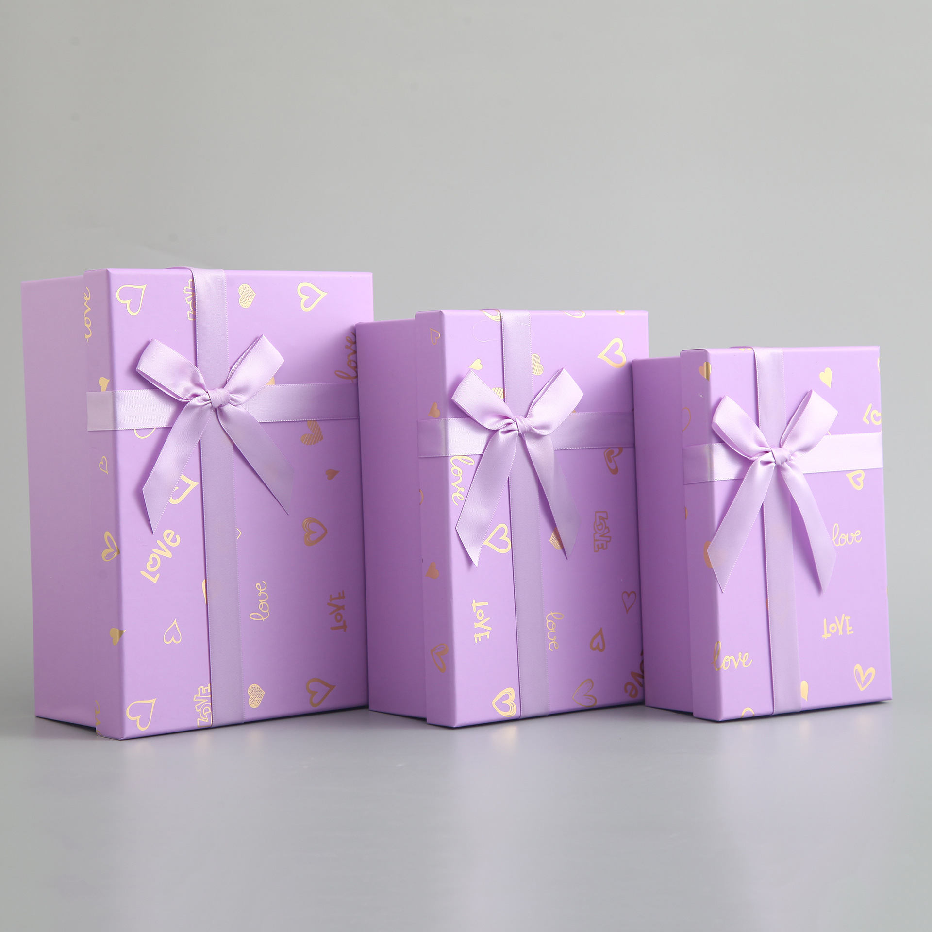 We process and customize various creased and pasted gift boxes, high-end birthday boxes, rectangular ribbon bow gift packaging boxes pic 13