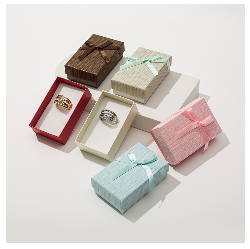 Wholesale of in-stock jewelry packaging boxes, hairpins, hairpin gifts, bow necklaces, jewelry boxes, and Korean minimalist pendant boxes pic 16