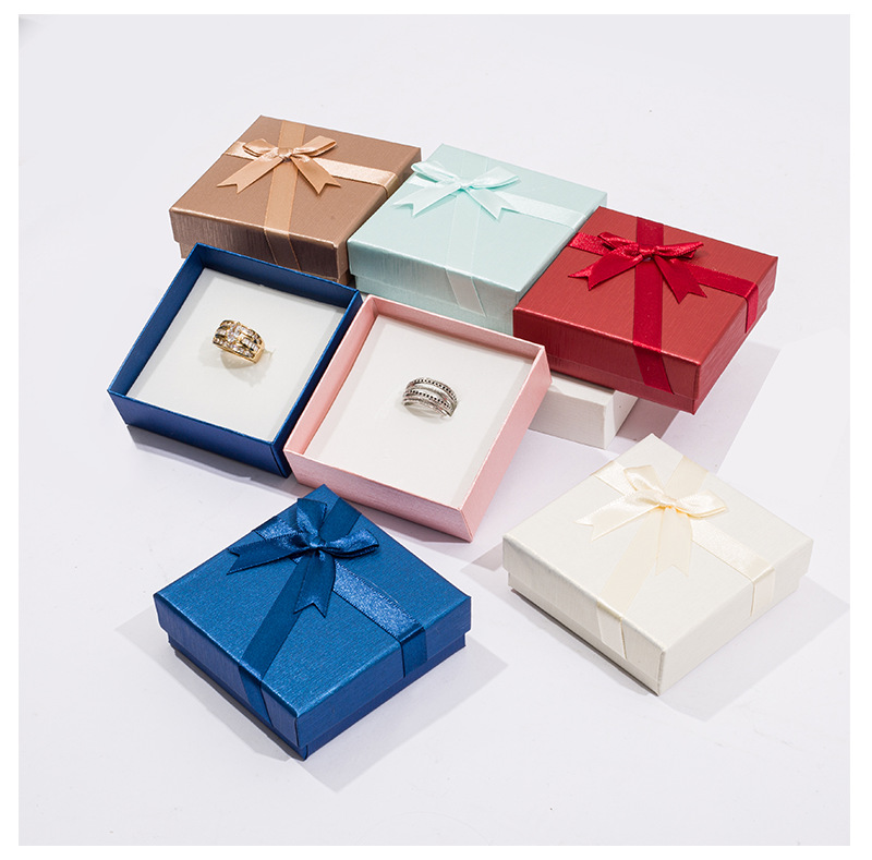 We process and customize various types of creased packaging boxes, grey cardboard pasted gift boxes, and special paper pasted gift boxes pic 11