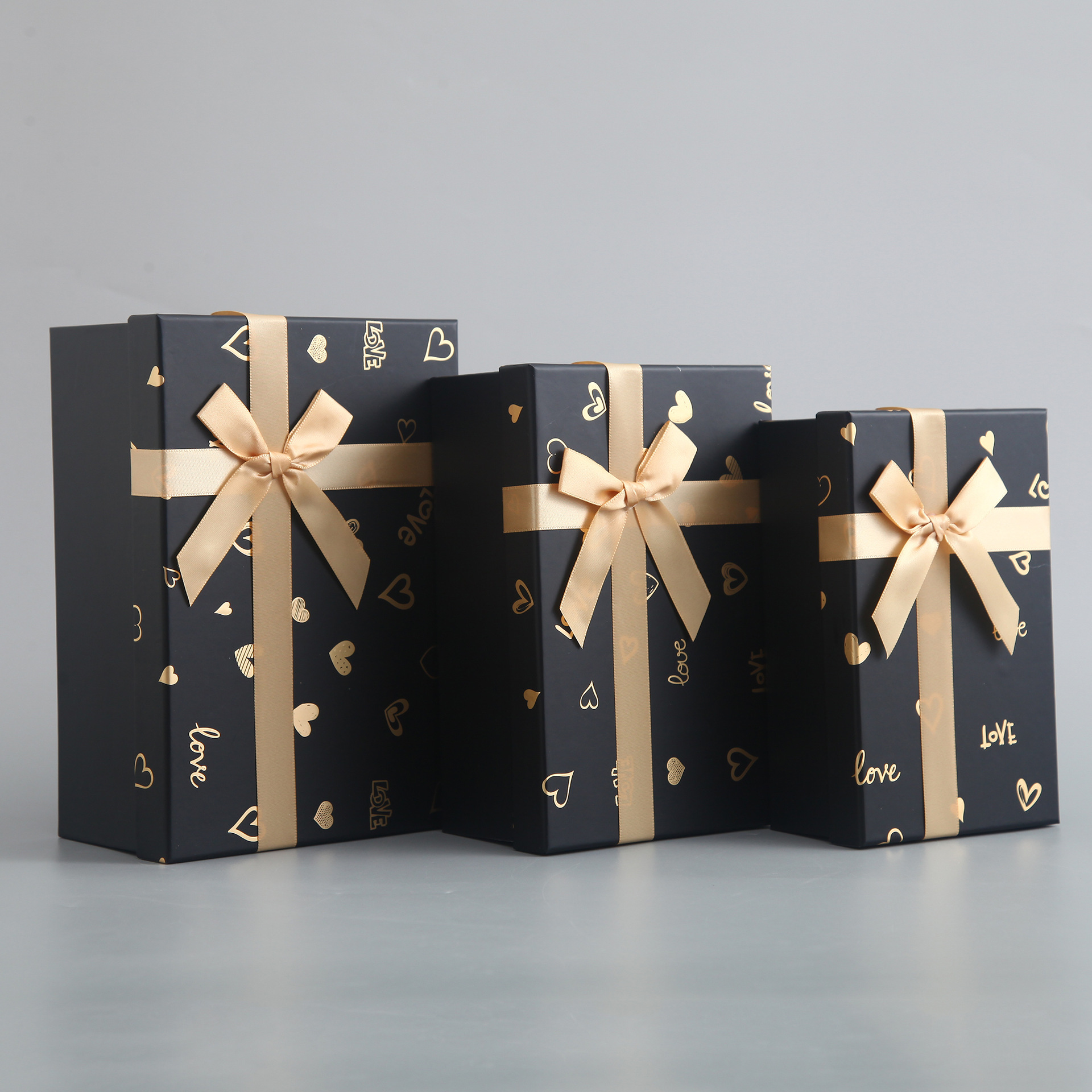 We process and customize various creased and pasted gift boxes, high-end birthday boxes, rectangular ribbon bow gift packaging boxes pic 8