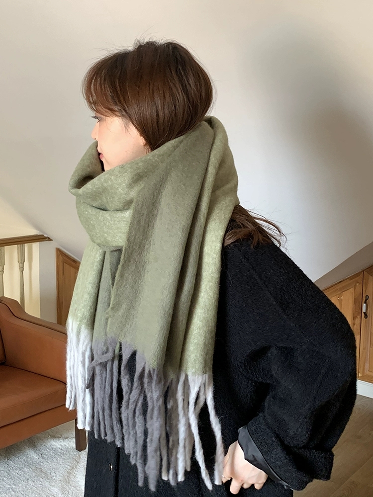 Cross-border scarf wholesale e-commerce live-streaming supply chain, cotton candy series left and right double-layered thick whiskers pic 3