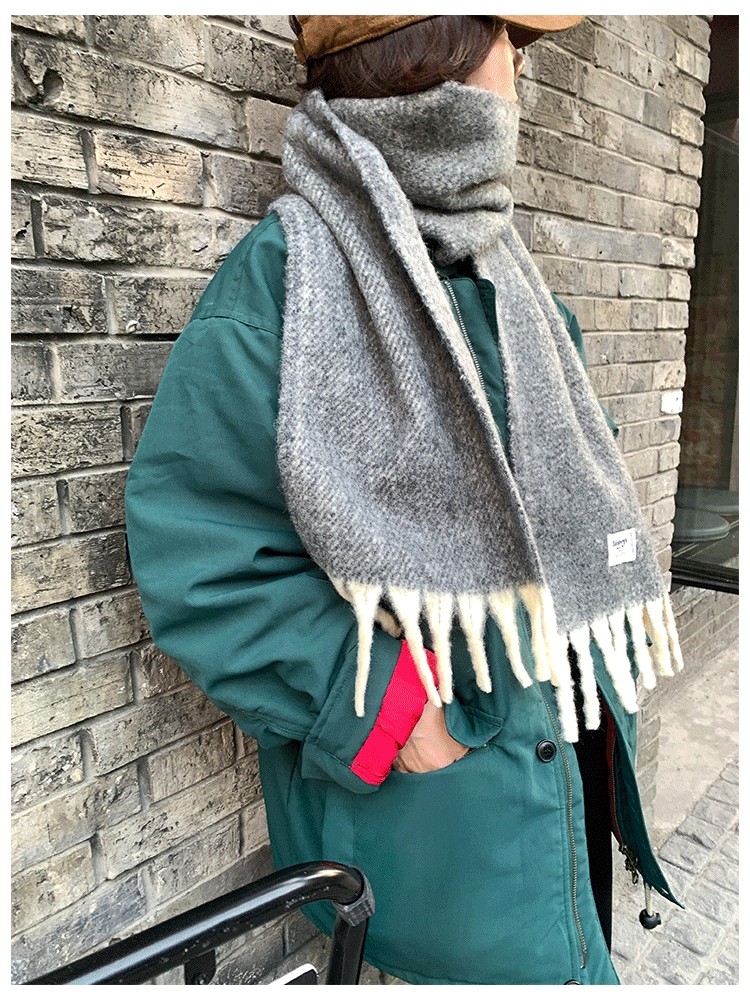 Wholesale of new vintage alpaca wool coarse beard scarves in stock for export, e-commerce live streaming supply chain pic 1