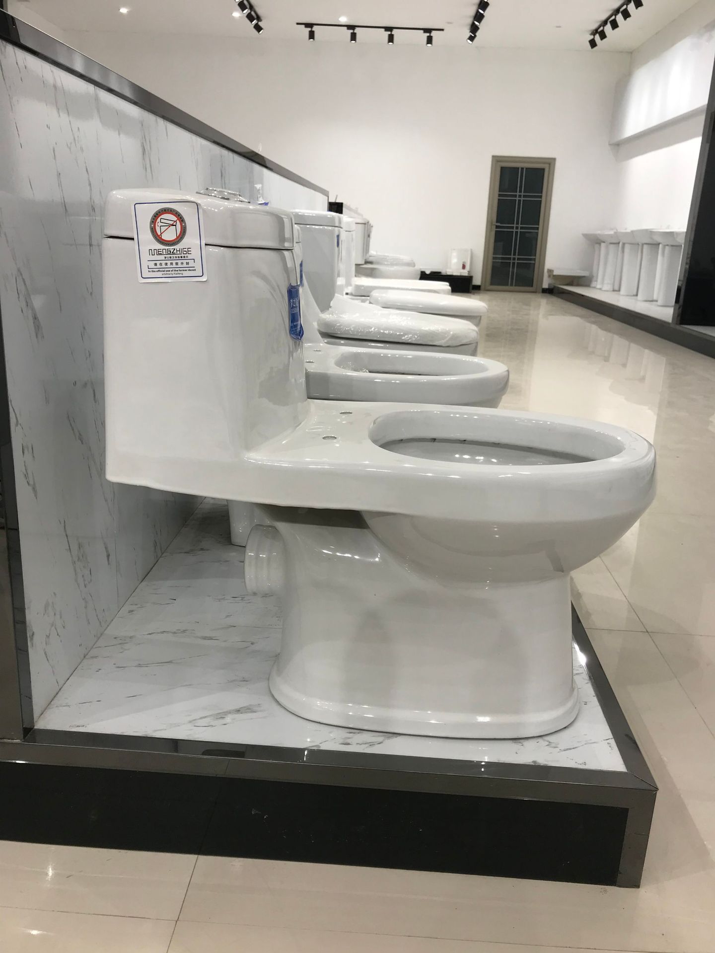 墙排马桶后排马桶电动坐便器抽水马桶欧兰奇直冲式坐便器详情3