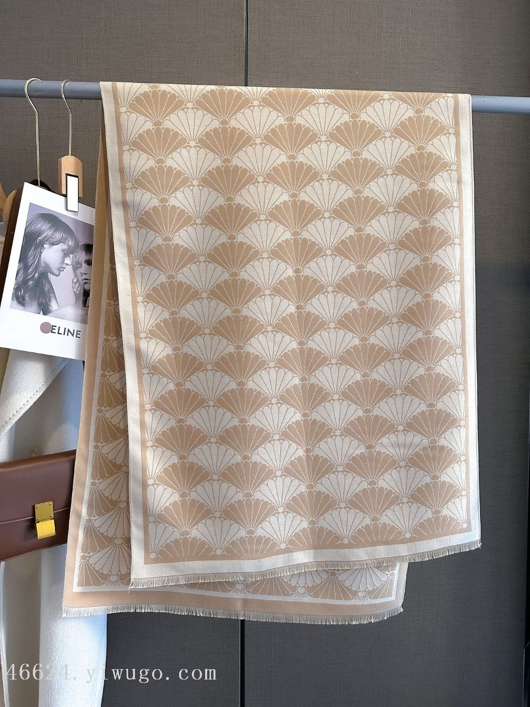 E-commerce live streaming supply chain cross-border scarf wholesale supply 27 high-speed jacquard series Ginkgo leaf pic 1