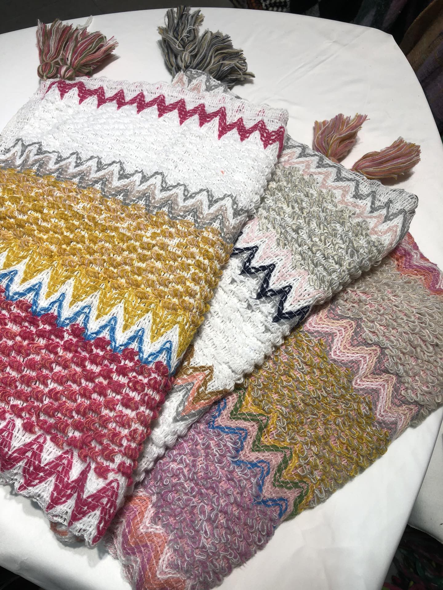 Cross-border scarf wholesale e-commerce live-streaming supply chain, ethnic style shawls pic 6