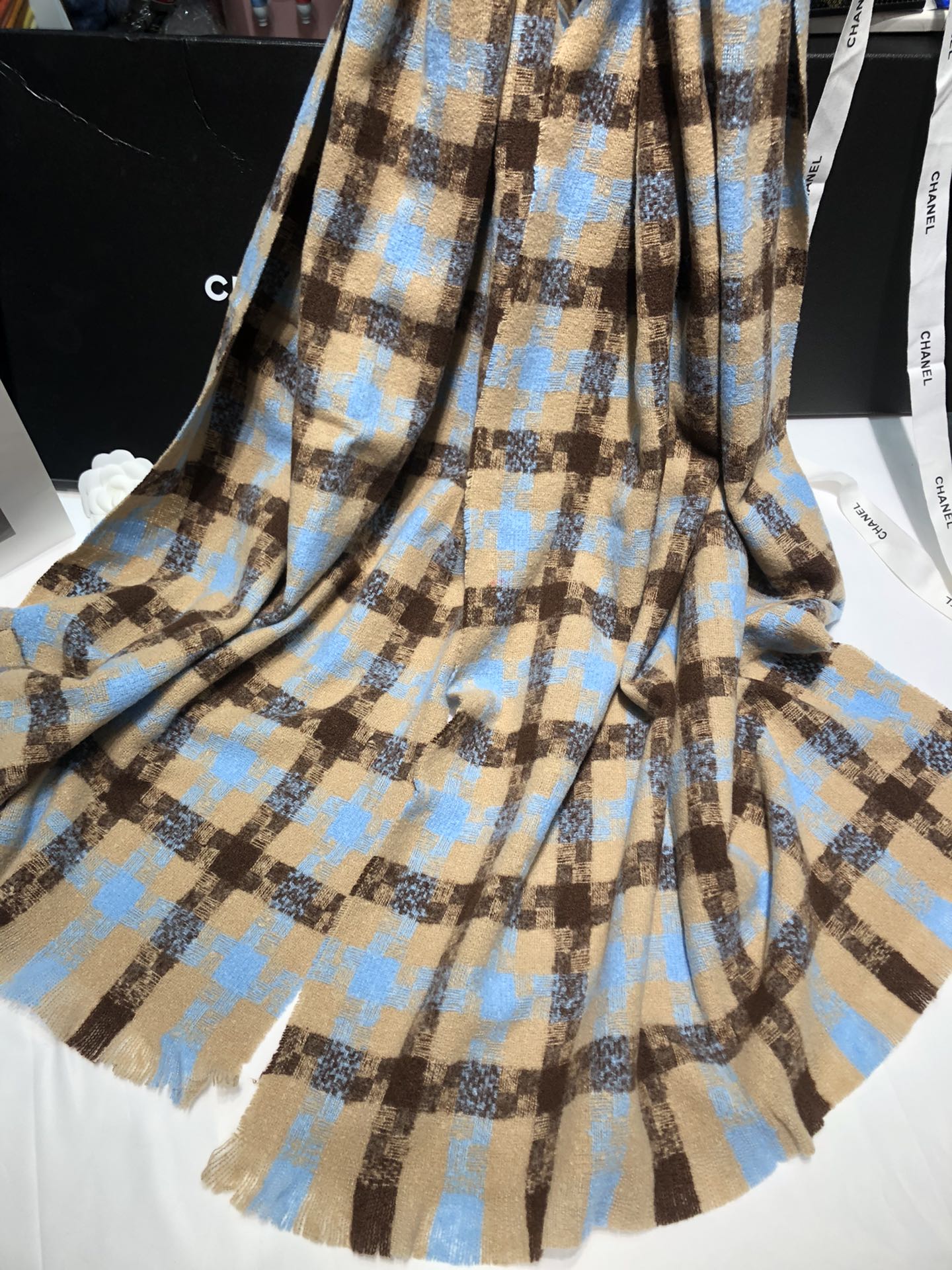 Cross-border scarf wholesale e-commerce live-streaming supply chain supply 40 woven windmill check scarves pic 1