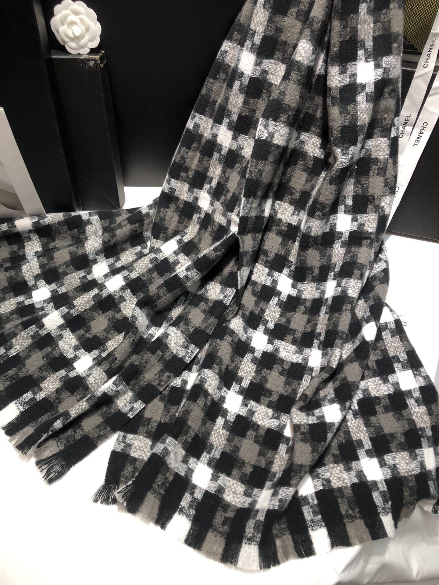 Cross-border scarf wholesale e-commerce live-streaming supply chain supply 40 woven windmill check scarves pic 4