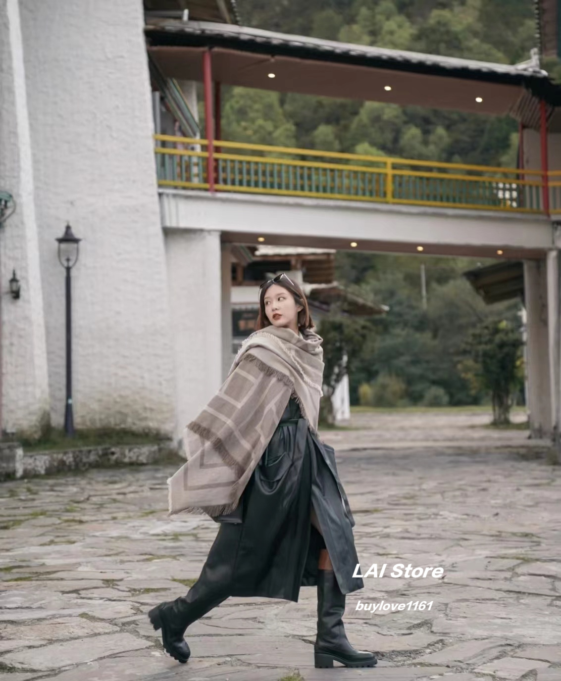 Cross-border scarf wholesale e-commerce live-streaming supply chain supply of the same style square scarves and shawls as TOT pic 9
