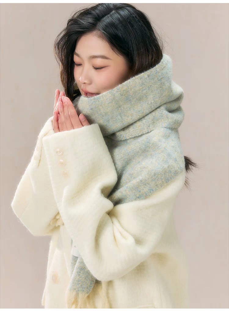 Wholesale of new vintage alpaca wool coarse beard scarves in stock for export, e-commerce live streaming supply chain pic 7