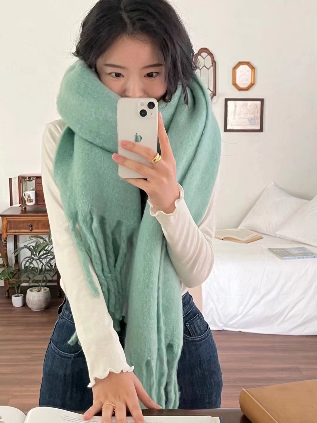 Cross-border scarf wholesale e-commerce live-streaming supply chain, year-round availability, cash payment, single-color thick whiskers pic 1