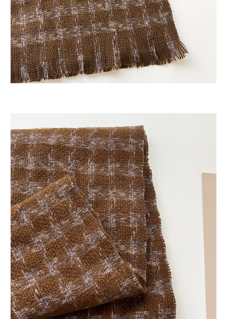 The 2024 winter new thousand-bird check cashmere scarf is a versatile long and warm dress for women, a retro shawl for couples, and a trendy scarf for men pic 10