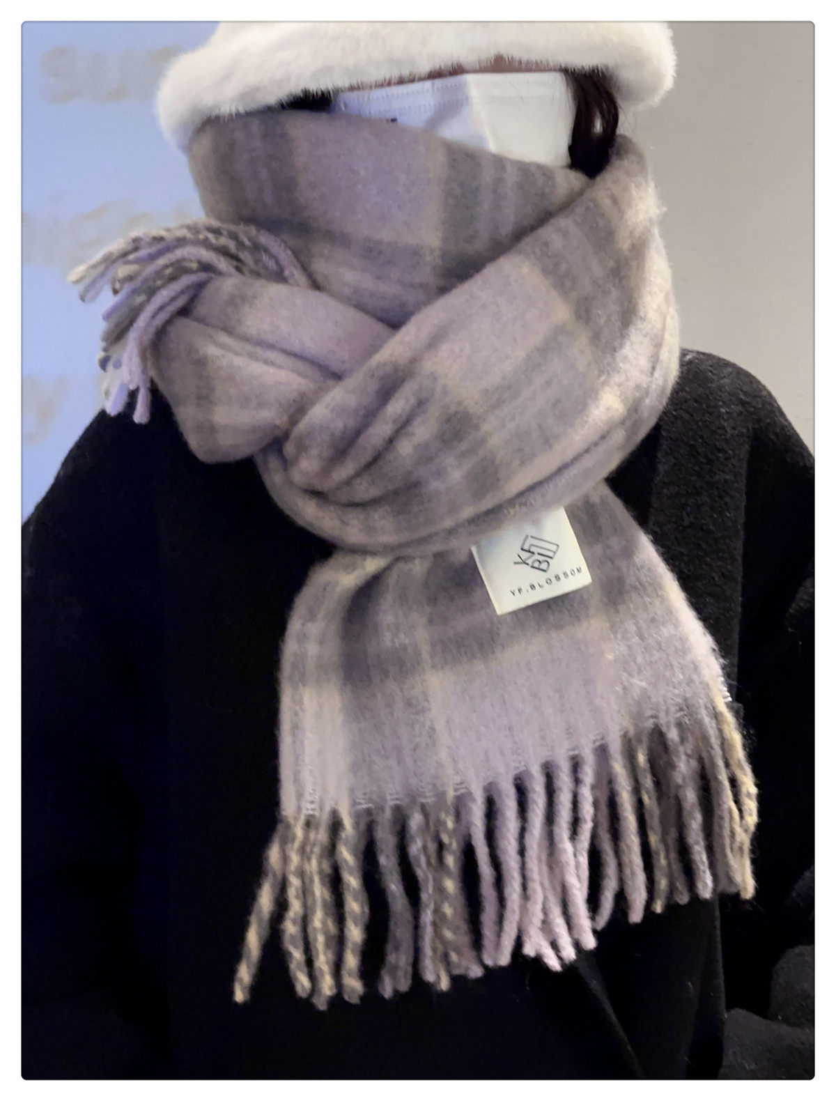 The 2024 new Maillard high-end checkered scarf for women, a Korean-style shawl for both winter and spring and autumn, is thick and warm pic 40