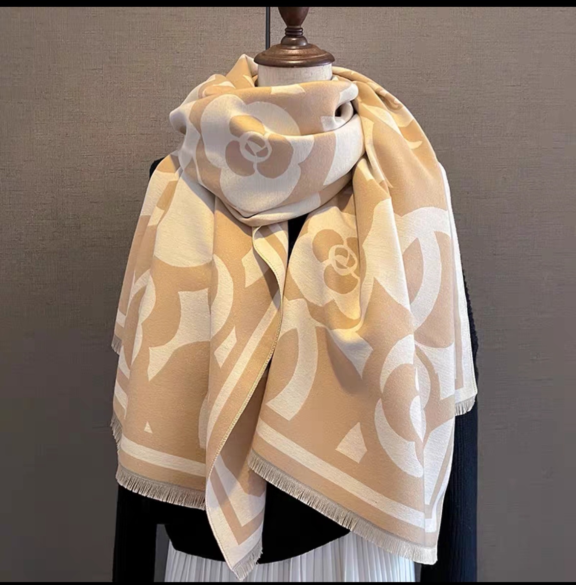 Crossover wholesale bufandas e-commerce suministro 27 alta velocidad jacquard colección doble patchwork bufandas camellia nuevo en stock pic 7