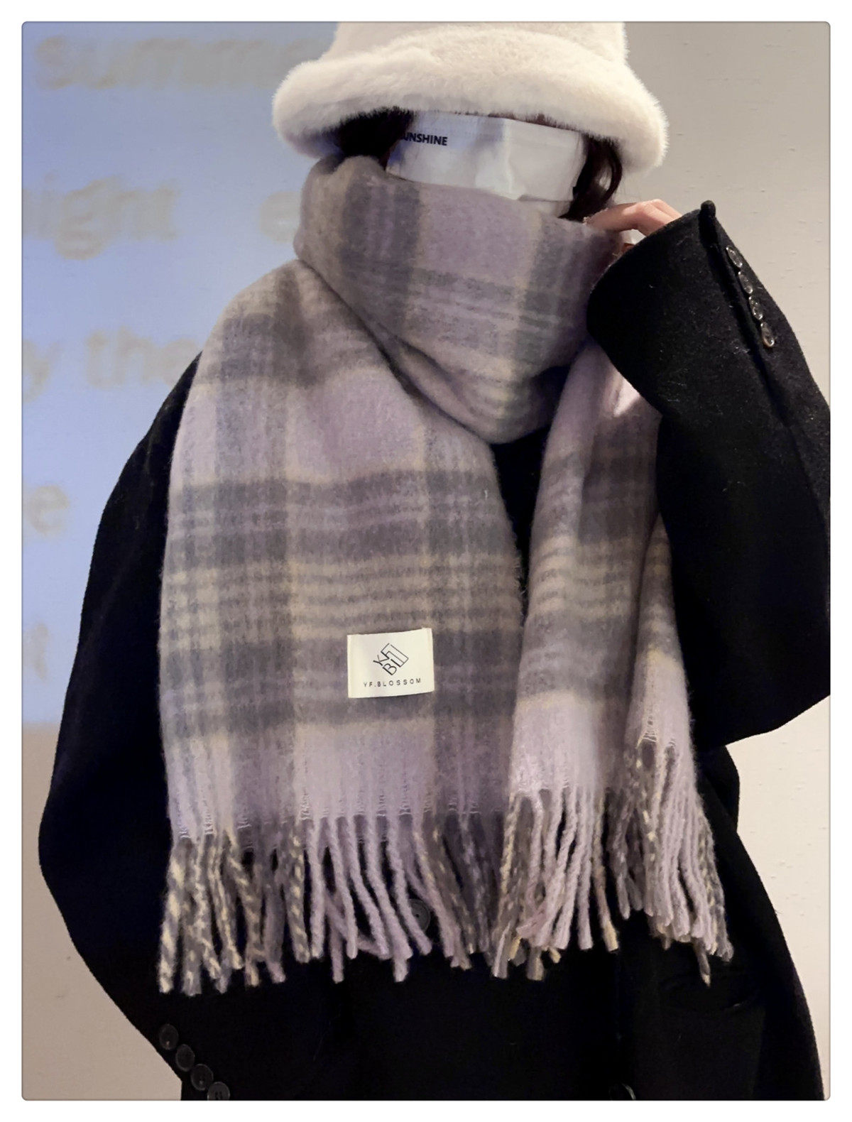 The 2024 new Maillard high-end checkered scarf for women, a Korean-style shawl for both winter and spring and autumn, is thick and warm pic 38