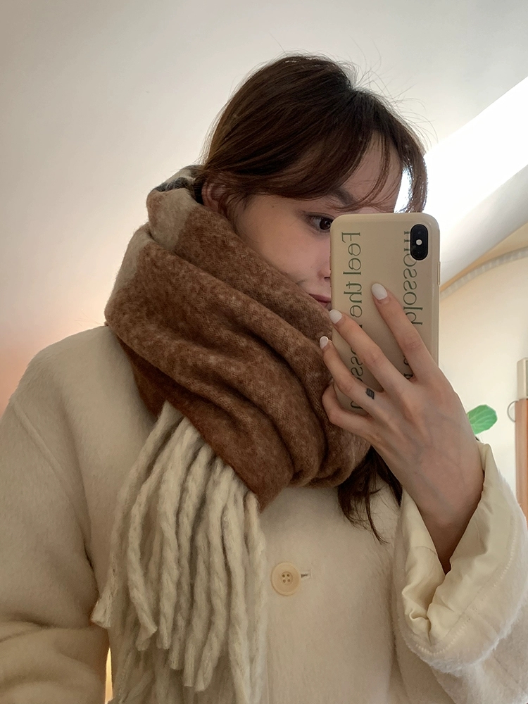 Cross-border scarf wholesale e-commerce live-streaming supply chain, cotton candy series left and right double-layered thick whiskers pic 6