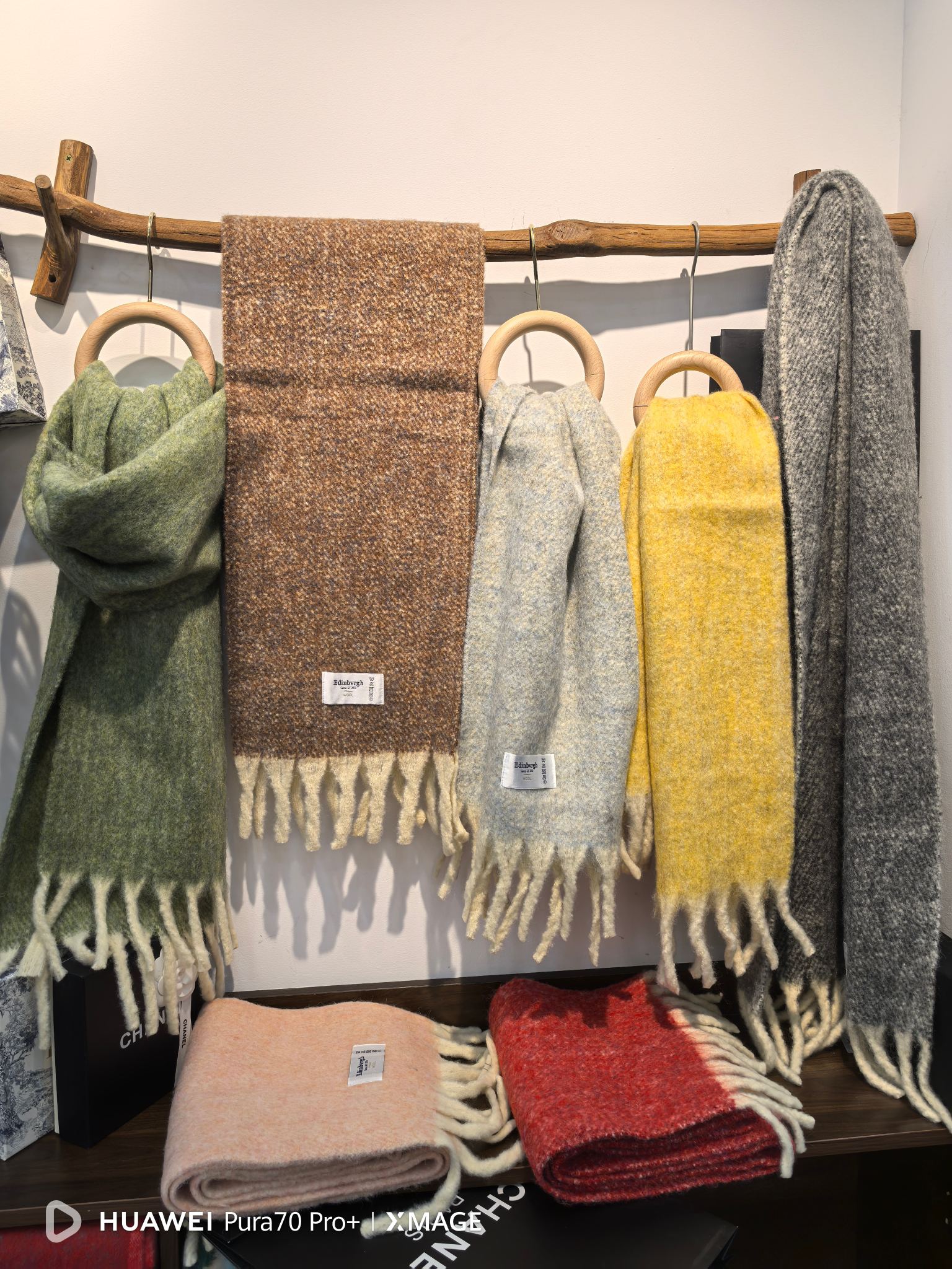 Cross-border scarf wholesale e-commerce live-streaming supply chain, vintage wool thick beard pic 8