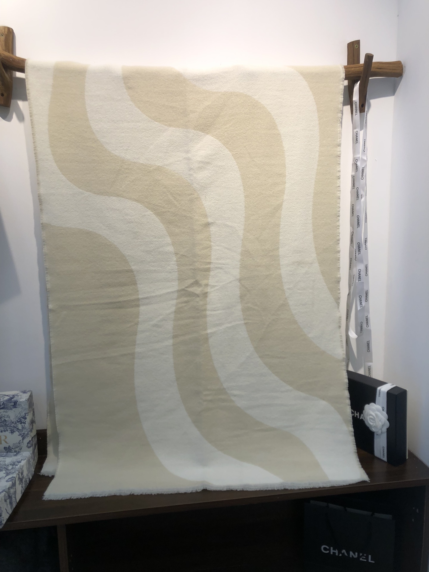Cross-border scarf wholesale e-commerce live streaming supply chain, jacquard series scarves in stock, acrylic scarves pic 4