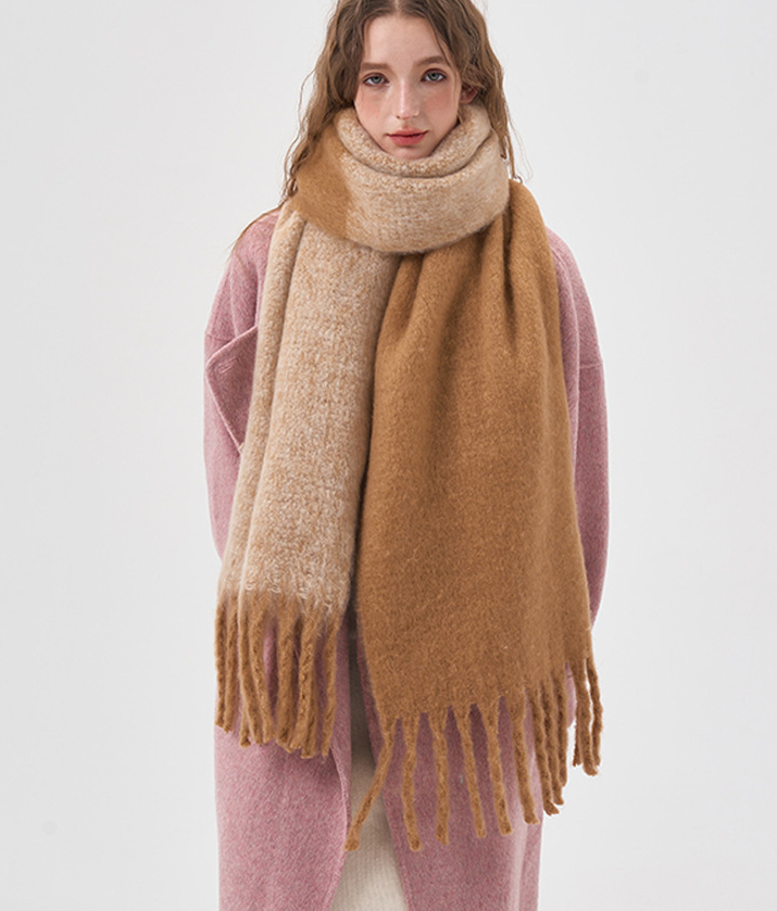 Wholesale cross-border scarves in stock, e-commerce live streaming supply chain, 68 thick beard series, half color-blocked scarves pic 1