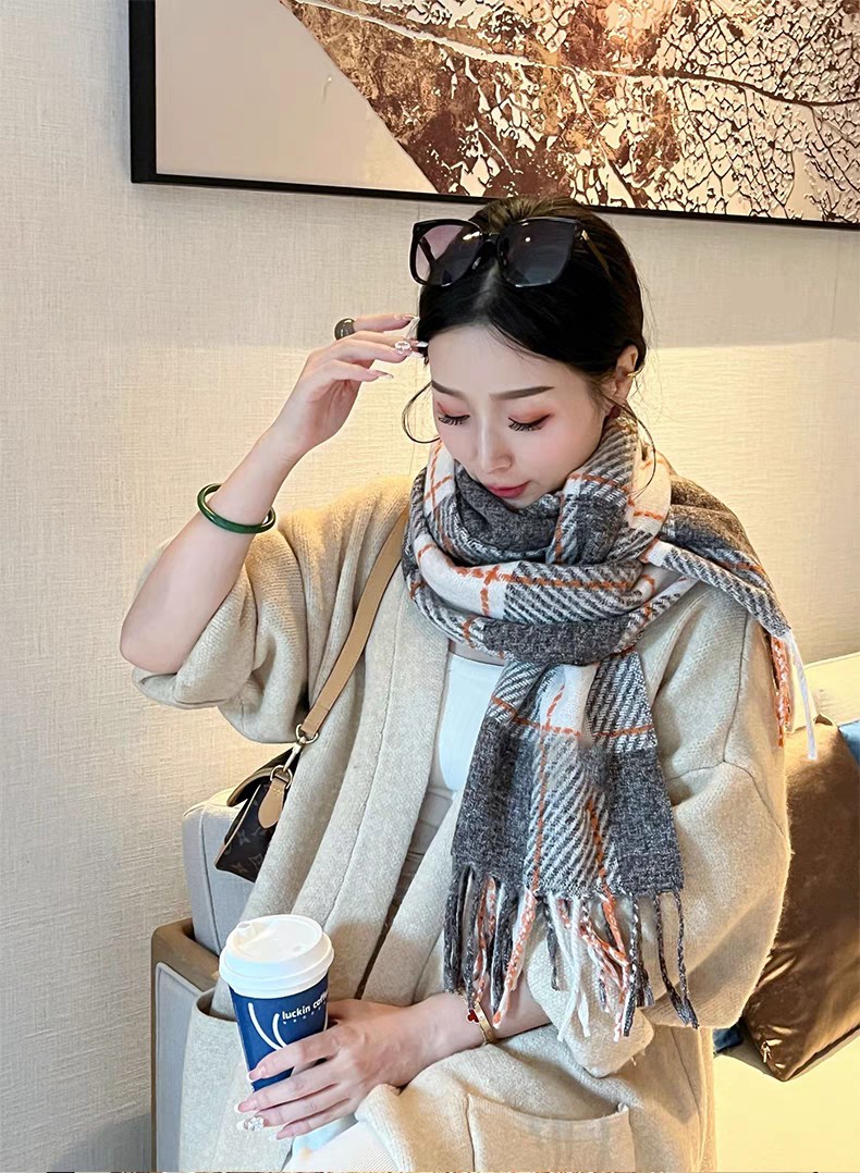Wholesale e-commerce live-streaming supply chain for new cross-border export square twill cross-border scarves pic 3