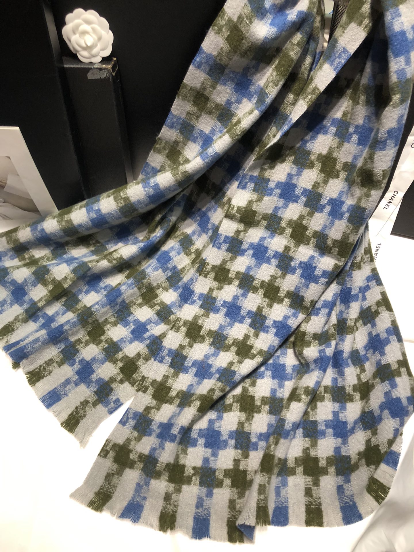 Cross-border scarf wholesale e-commerce live-streaming supply chain supply 40 woven windmill check scarves pic 7