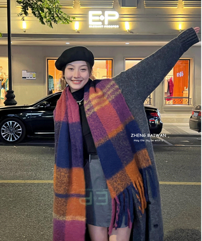 Cross-border scarf wholesale, e-commerce live streaming, supply chain, bristles, deep purple-red checkered thick whiskers pic 1