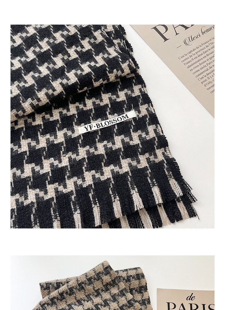 The 2024 winter new thousand-bird check cashmere scarf is a versatile long and warm dress for women, a retro shawl for couples, and a trendy scarf for men pic 5