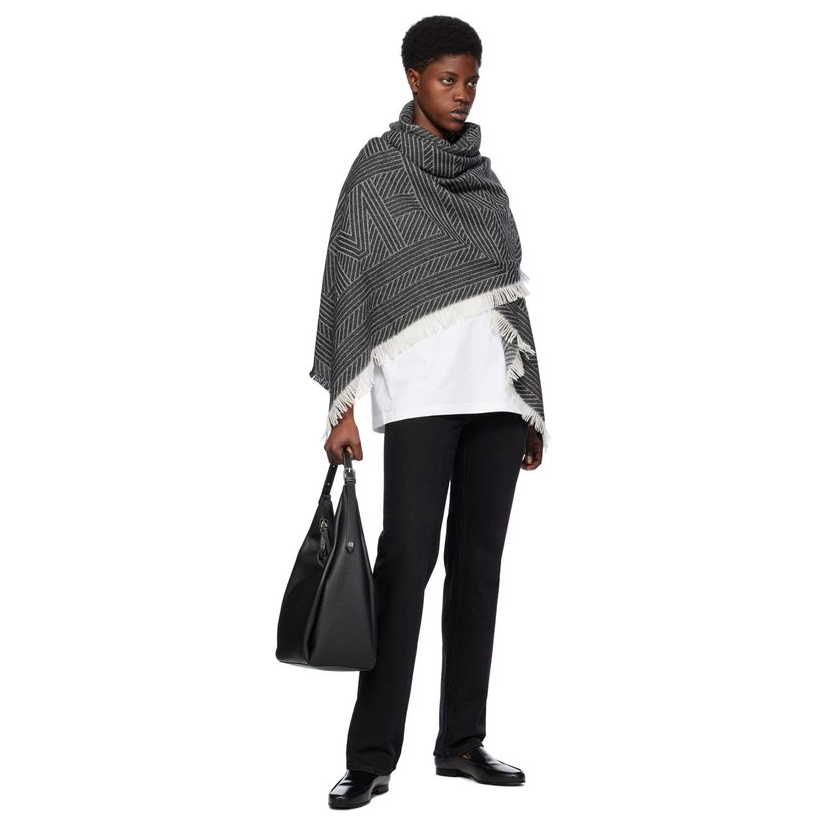 Cross-border wholesale e-commerce live streaming supplies the same style of fringed letter square scarves and large shawls as TOT, with chain supply pic 5