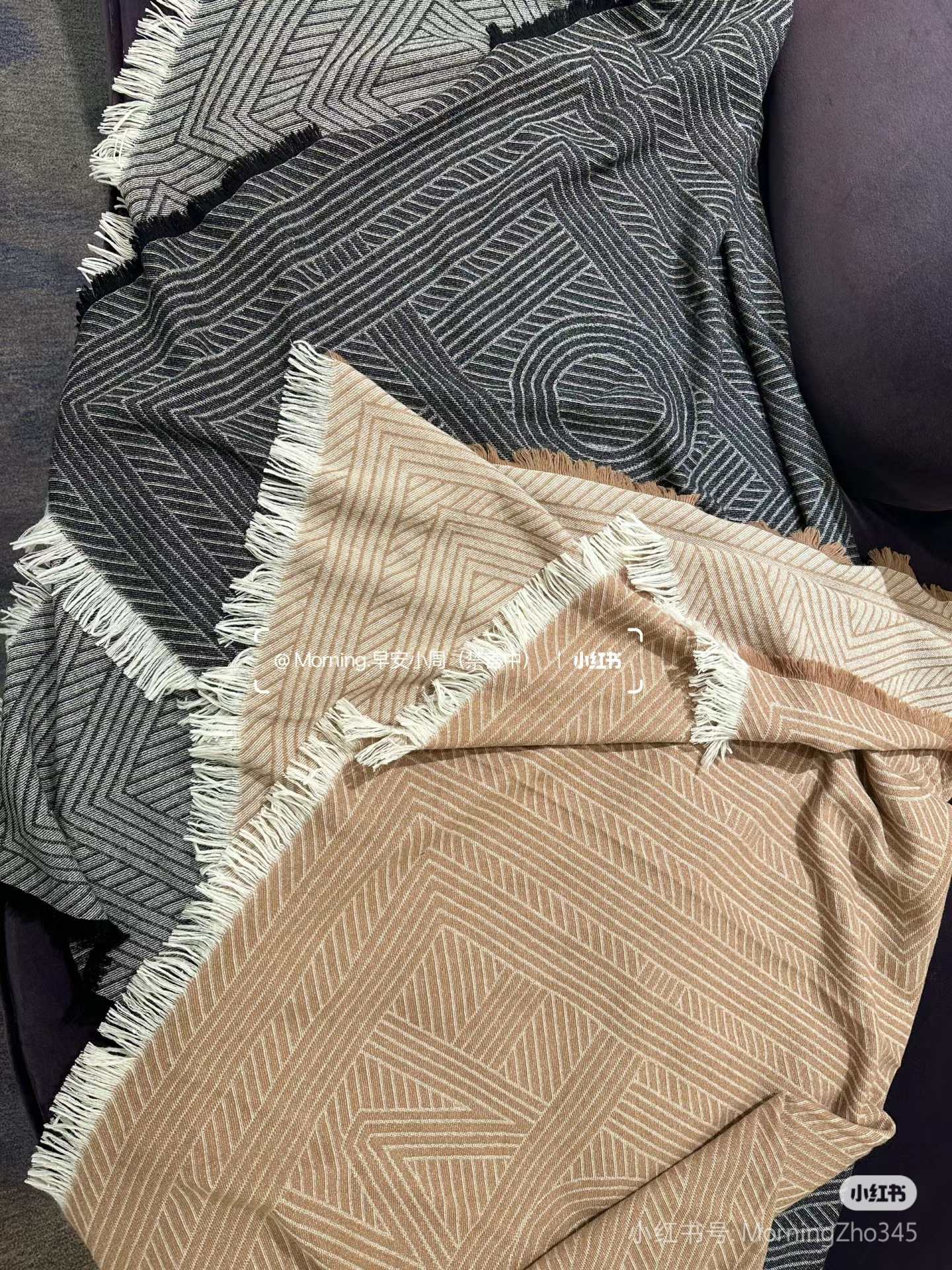 Cross-border wholesale e-commerce live streaming supplies the same style of fringed letter square scarves and large shawls as TOT, with chain supply pic 8