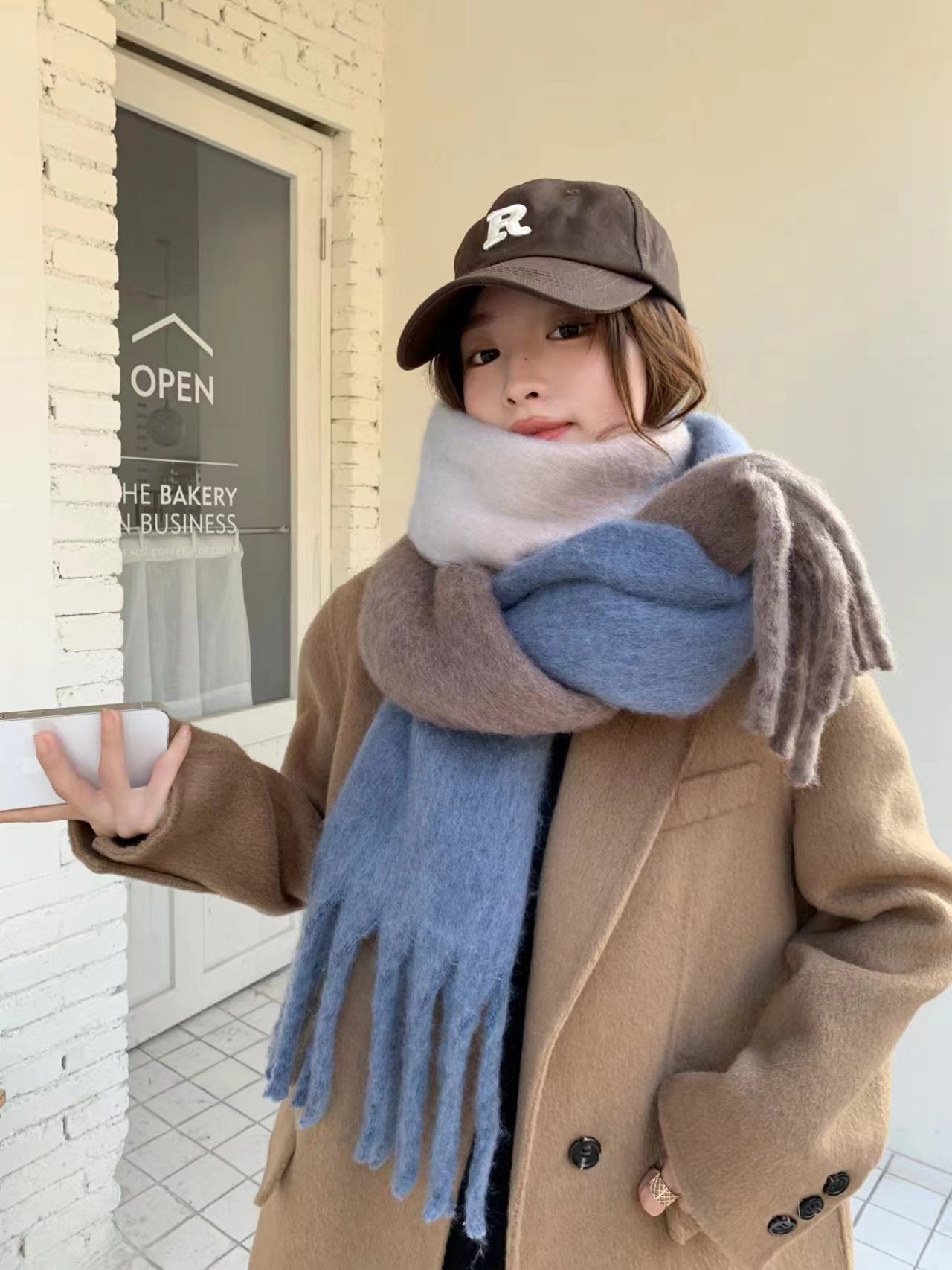 跨境围巾批发电商新款现货68粗须系列羊毛手绘渐变围巾直播供货详情5