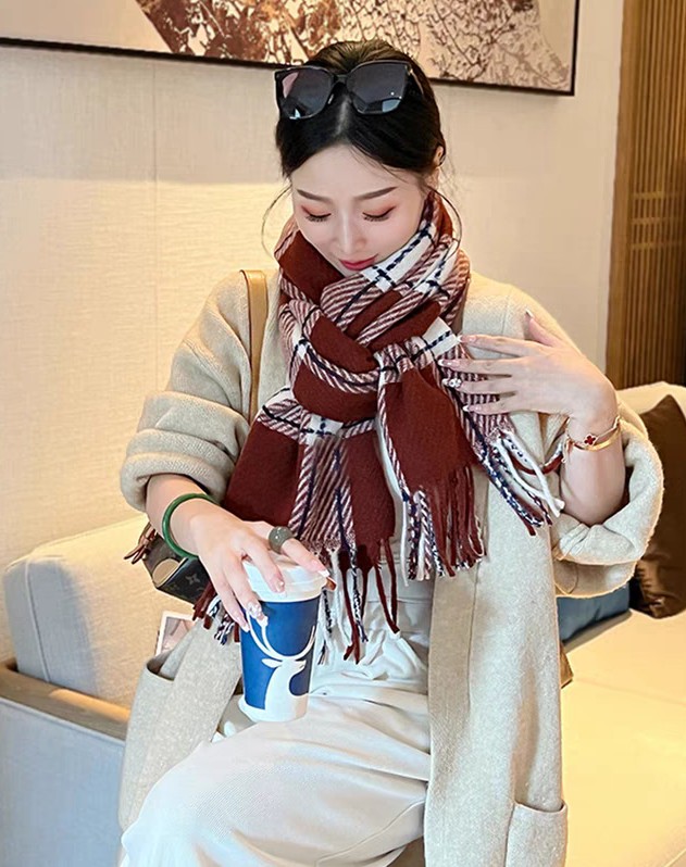 Wholesale e-commerce live-streaming supply chain for new cross-border export square twill cross-border scarves pic 2