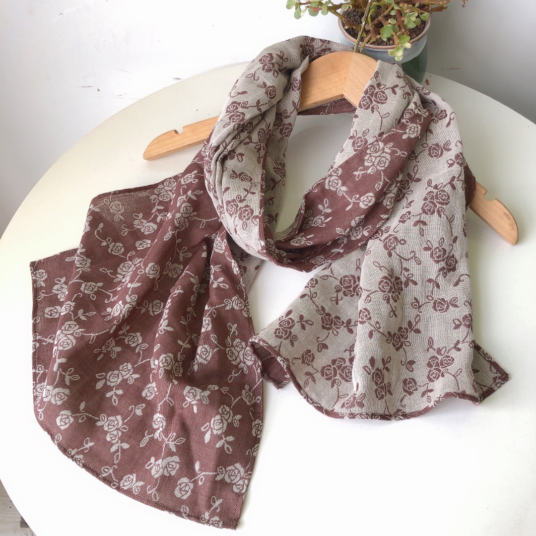 Wholesale of scarves, live-streaming e-commerce, supply of jacquard scarves, new artistic style scarves, linen scarves pic 3