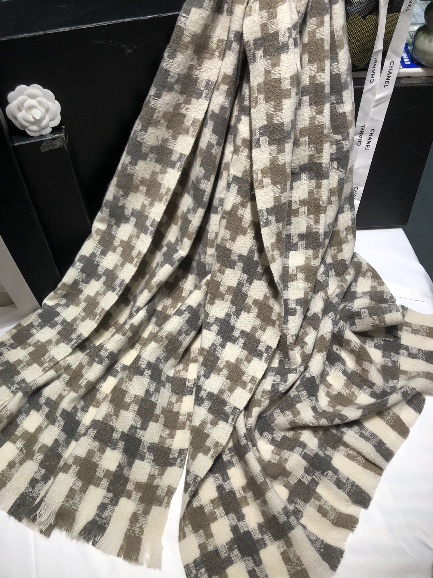 Cross-border scarf wholesale e-commerce live-streaming supply chain supply 40 woven windmill check scarves pic 9