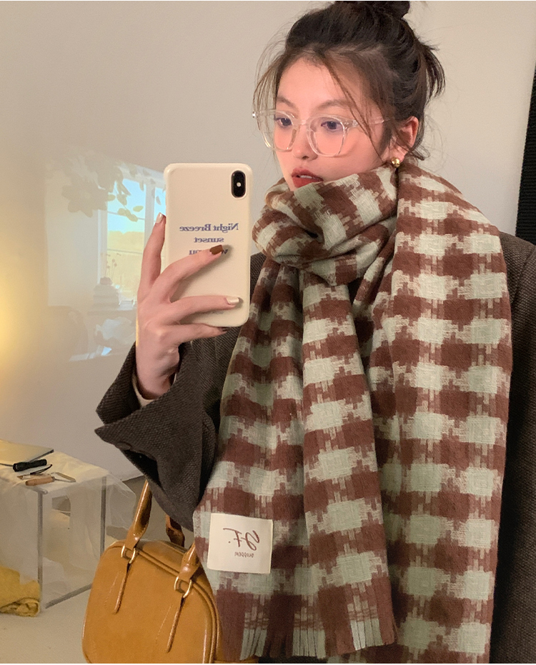 Cross-border scarf wholesale e-commerce supply 39-check series Dolag Chanel-style scarves pic 3