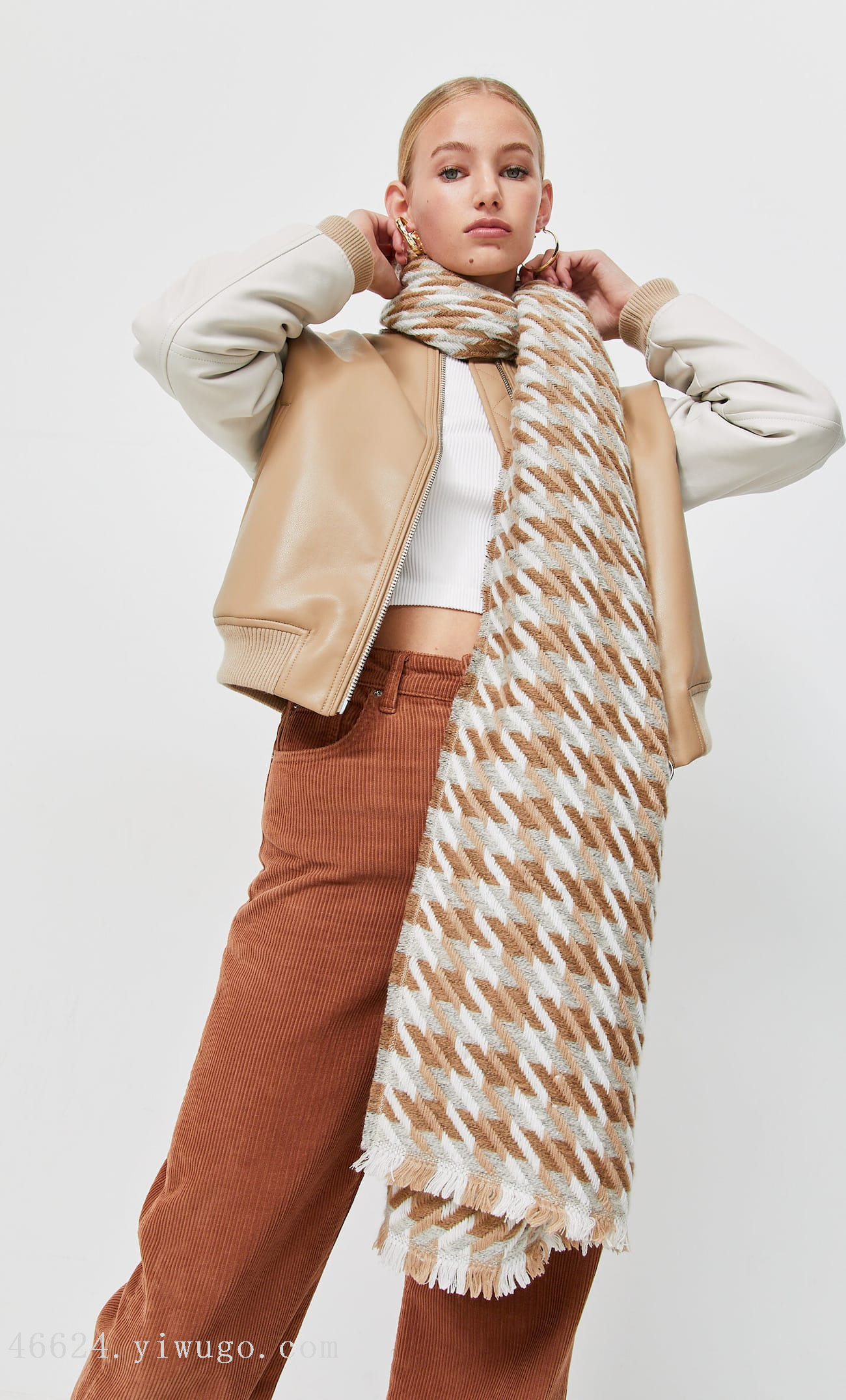 New in-stock cross-border scarves wholesale, e-commerce live streaming supply chain, European and American thousand bird pattern scarves, air conditioner shawls pic 7