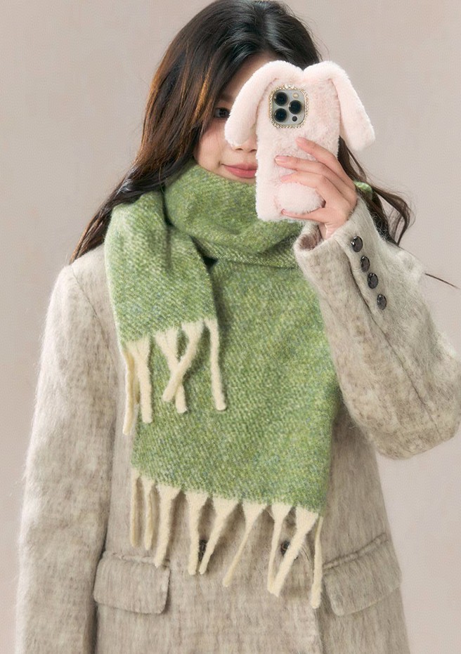 Wholesale of new vintage alpaca wool coarse beard scarves in stock for export, e-commerce live streaming supply chain pic 2